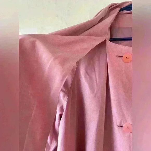 NWT vintage Gallery pink cape style, short trench coat with long lapel; M - Picture 6 of 9